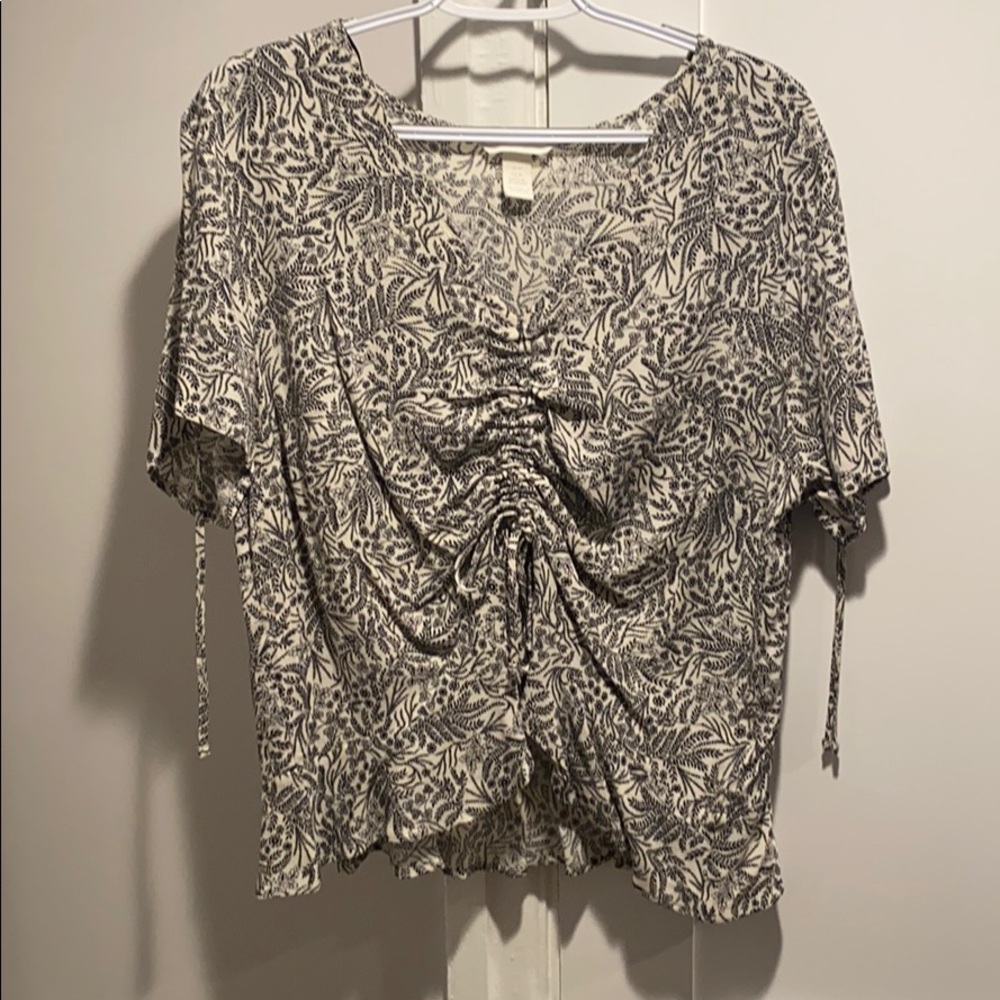 Black and White floral top